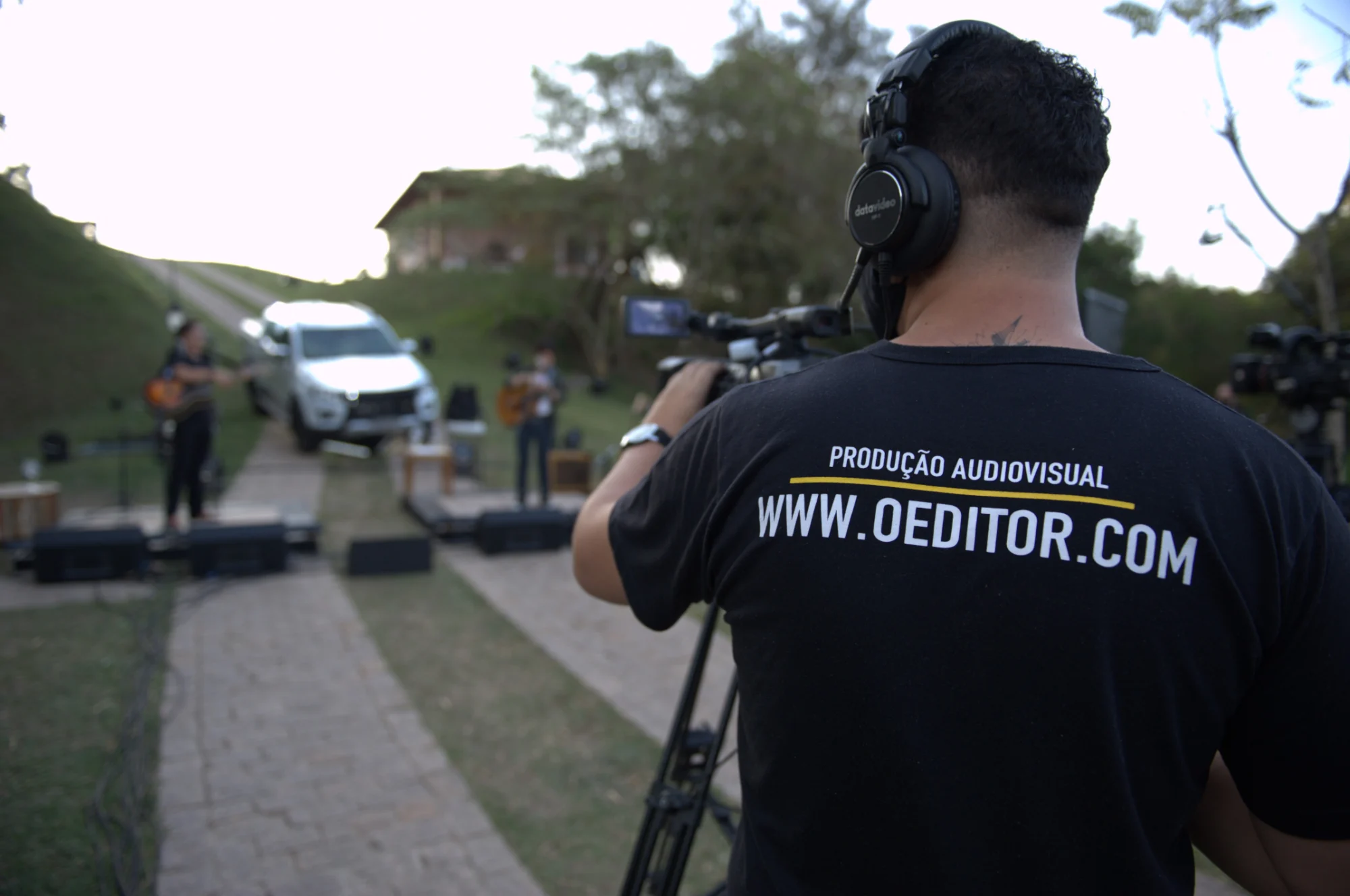 Capa da matéria Os bastidores de um grande lançamento da Chevrolet com Chitãozinho e Xororó